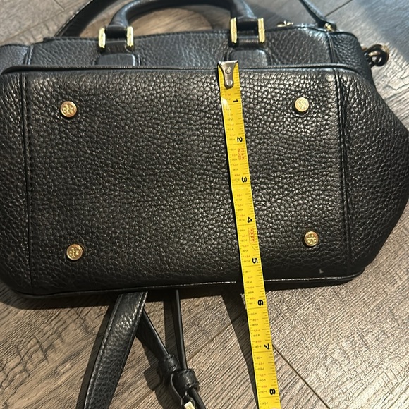 Tory Burch Robinson Pebbled Square Tote/crossbody - Picture 15 of 16